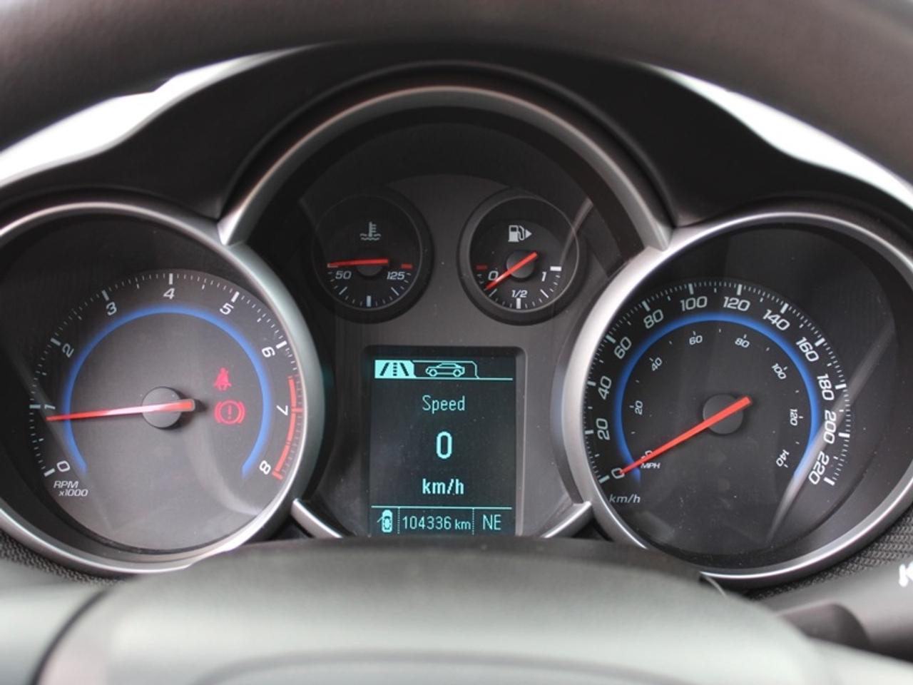 2016 Chevrolet Cruze Limited LT Photo