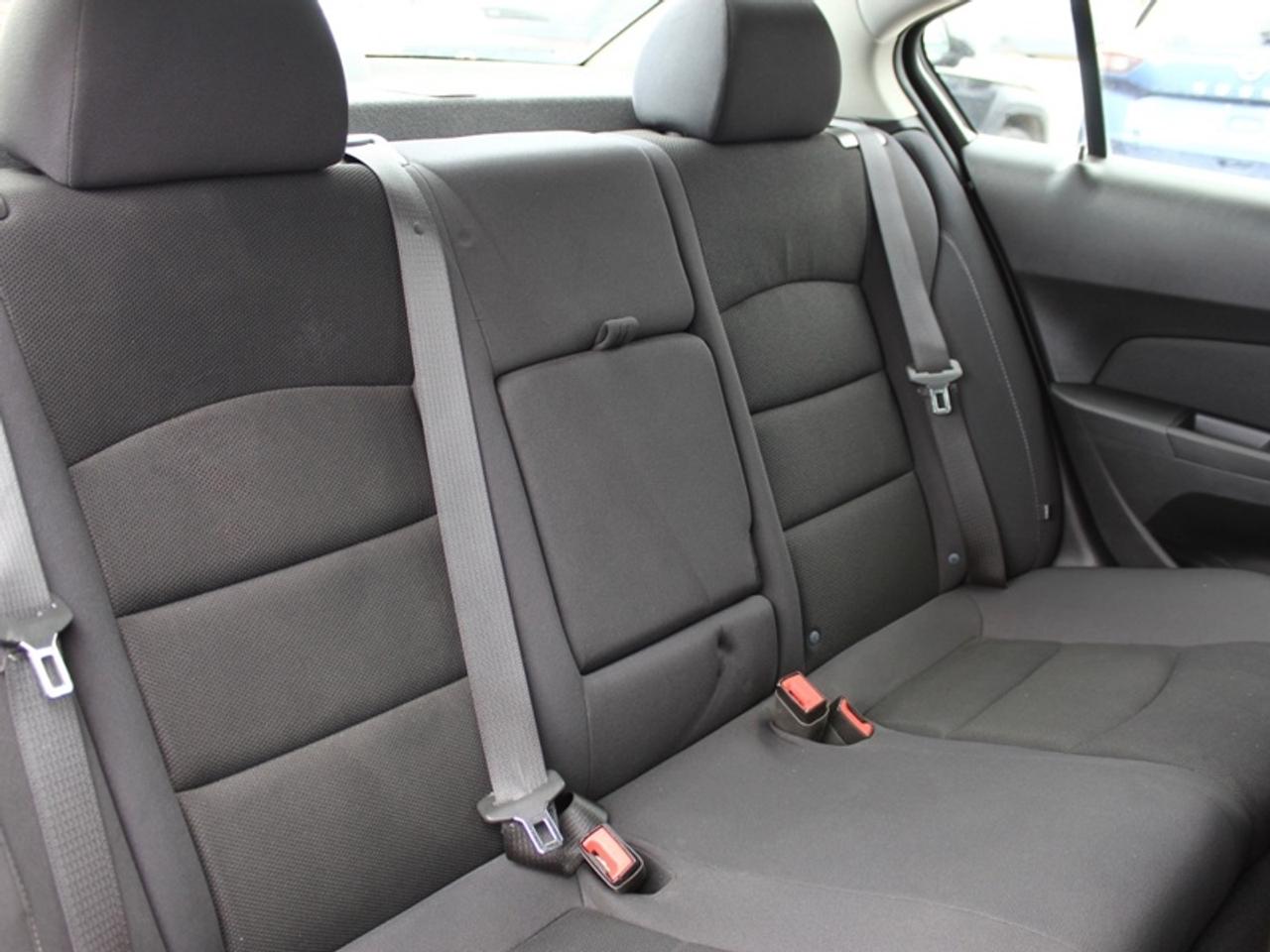 2016 Chevrolet Cruze Limited LT Photo