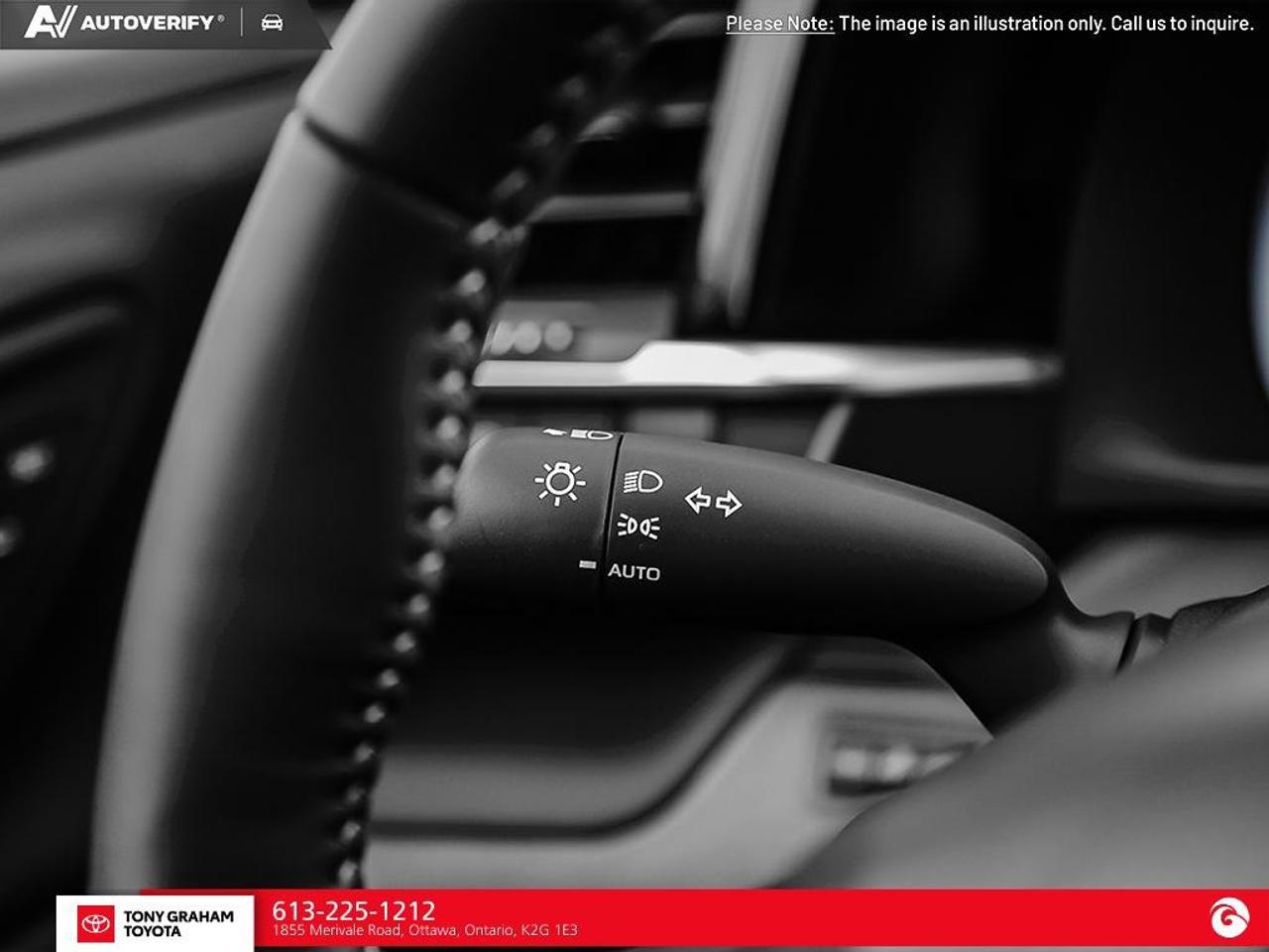 2026 Toyota Crown Signia Limited Photo