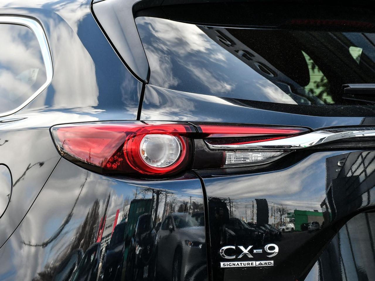2022 Mazda CX-9 Signature AWD Photo