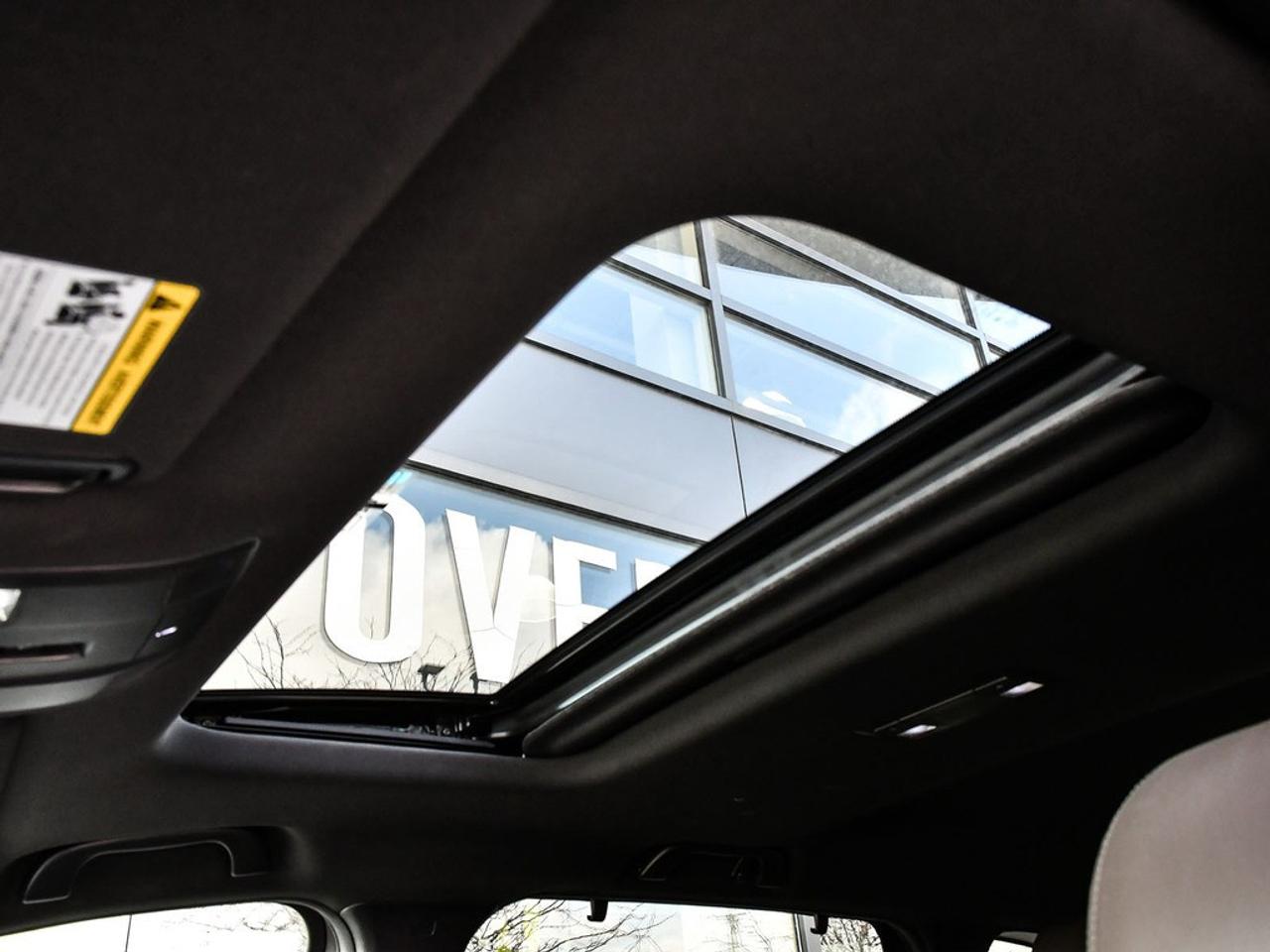 2022 Mazda CX-9 Signature AWD Photo