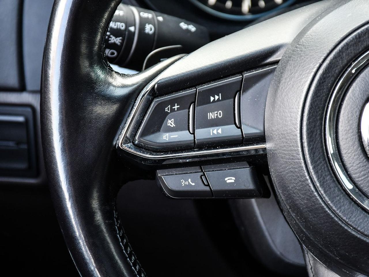 2022 Mazda CX-9 Signature AWD Photo