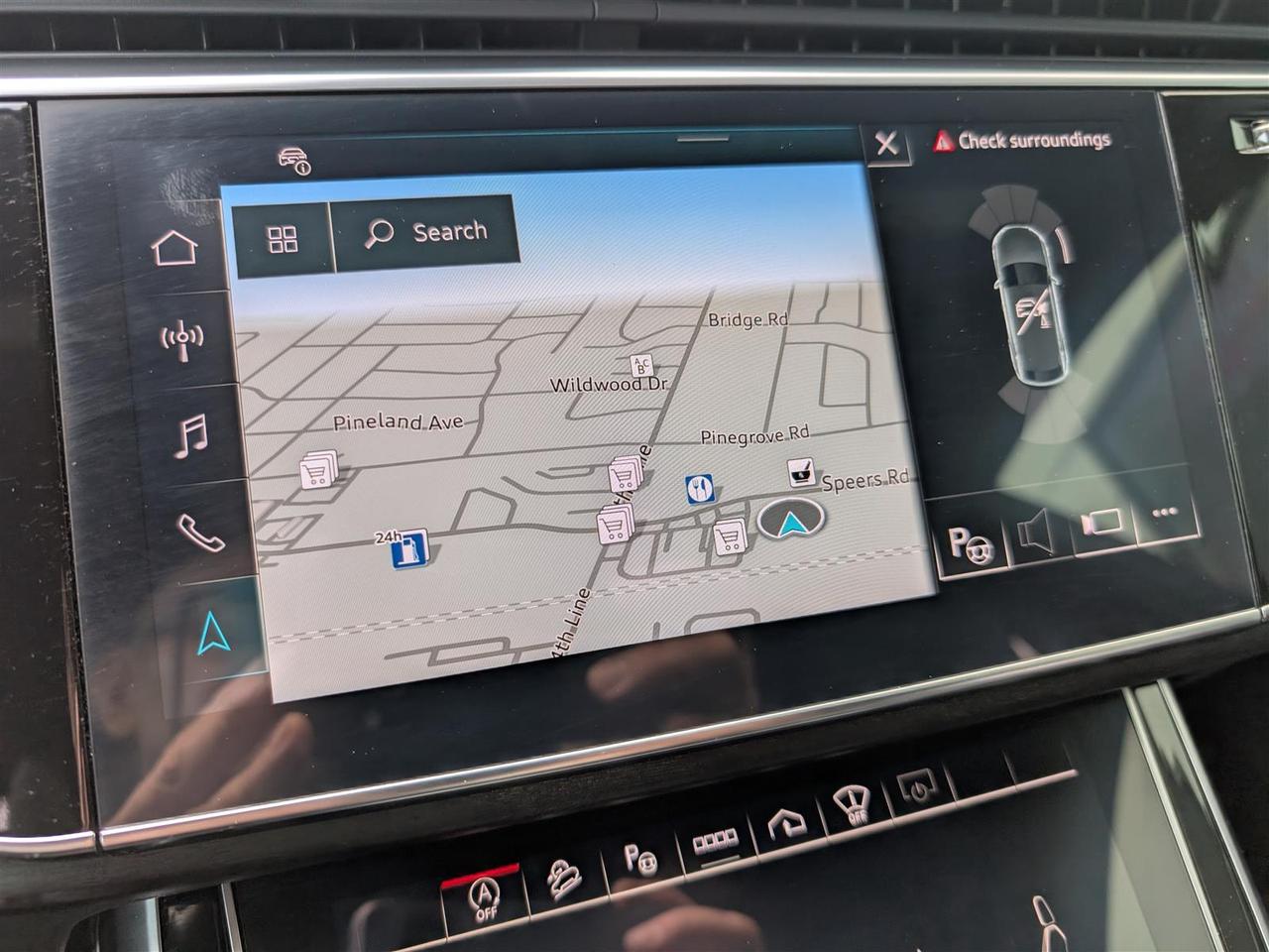 2023 Audi Q8 TECHNIK S-LINE - NAVI - PANO ROOF - TECH FEATURES Photo