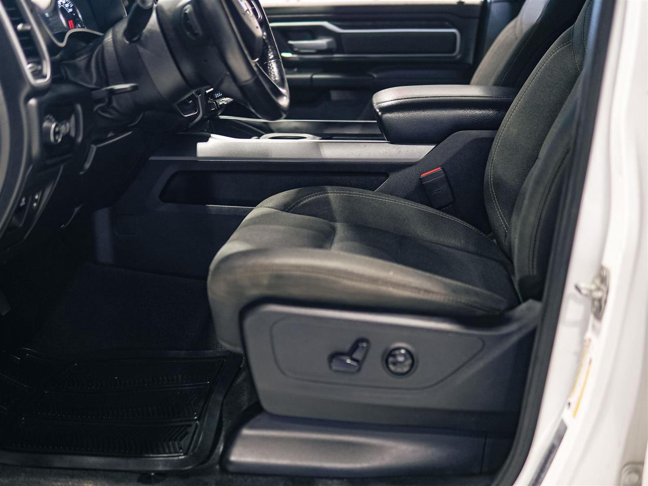 2019 RAM 1500 BIG HORN | 4X4 | 5.7 HEMI | LEVEL 2 | NAV | LUX PKG Photo