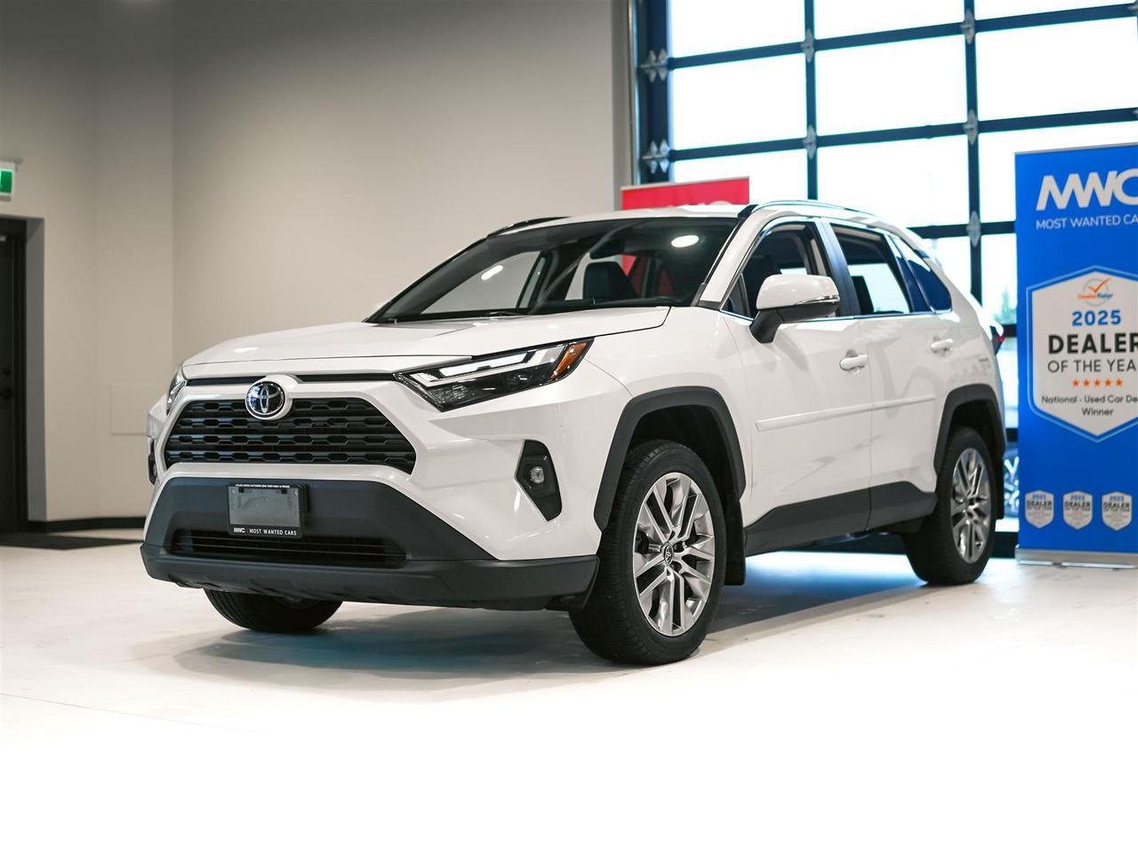 2022 Toyota RAV4 XLE AWD | PREMIUM | NO ACCIDENTS | LEATHER Photo