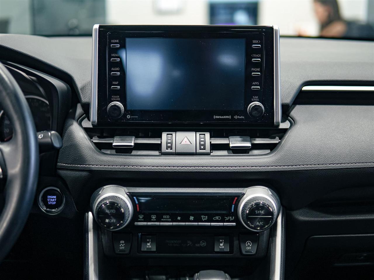 2022 Toyota RAV4 XLE AWD | PREMIUM | NO ACCIDENTS | LEATHER Photo