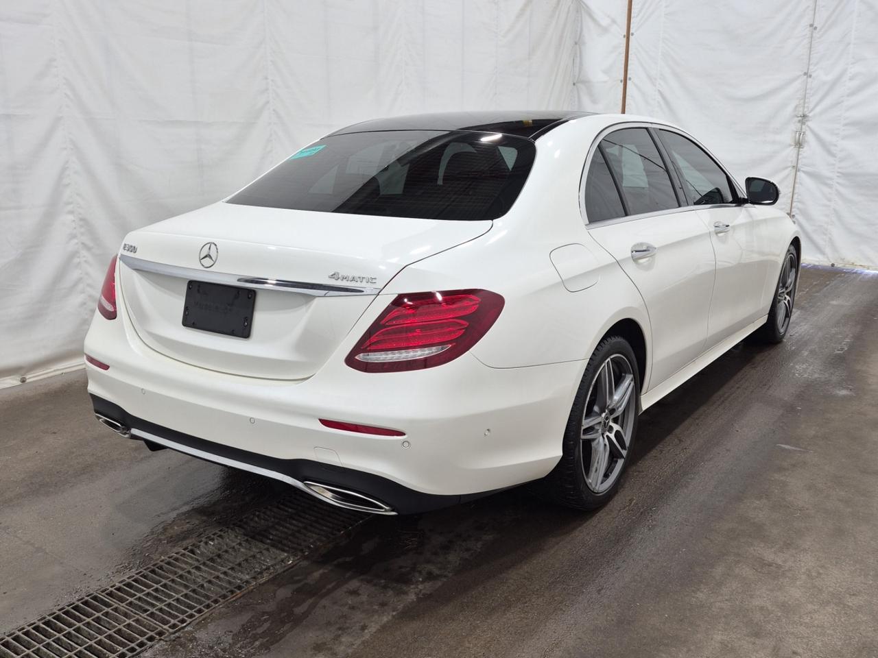 2020 Mercedes-Benz E350 4MATIC | AMG PKG | NO ACCIDENTS | SHOWROOM CONDITION Photo
