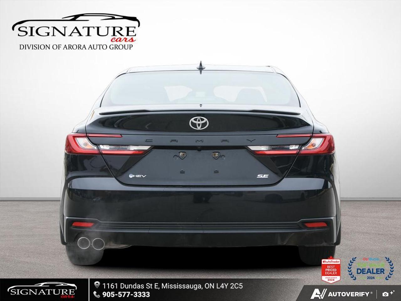 2025 Toyota Camry HYBRID SE No Accident Photo