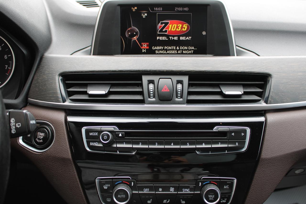 2016 BMW X1 xDrive28i Photo