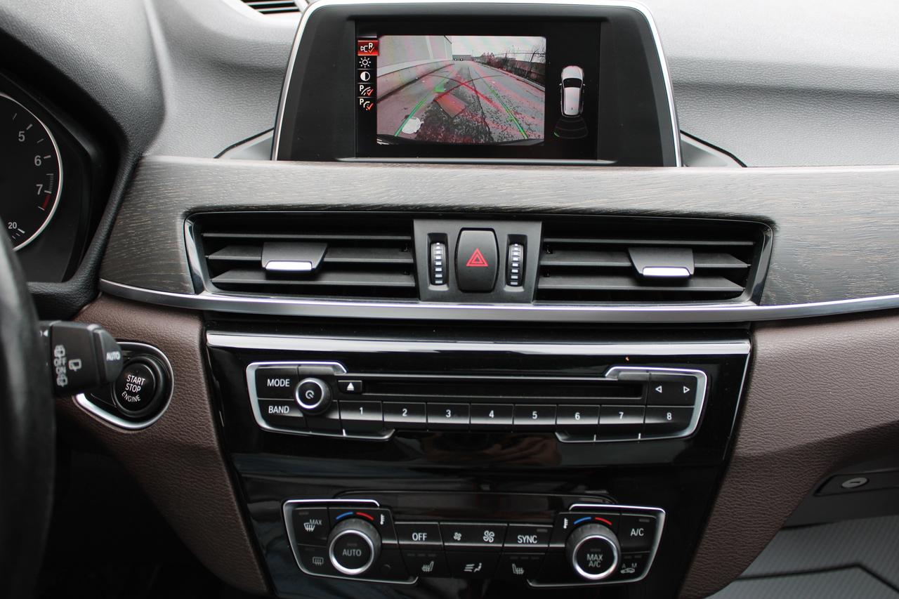 2016 BMW X1 xDrive28i Photo