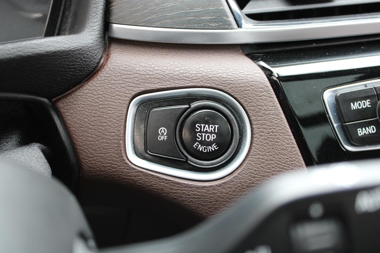 2016 BMW X1 xDrive28i Photo