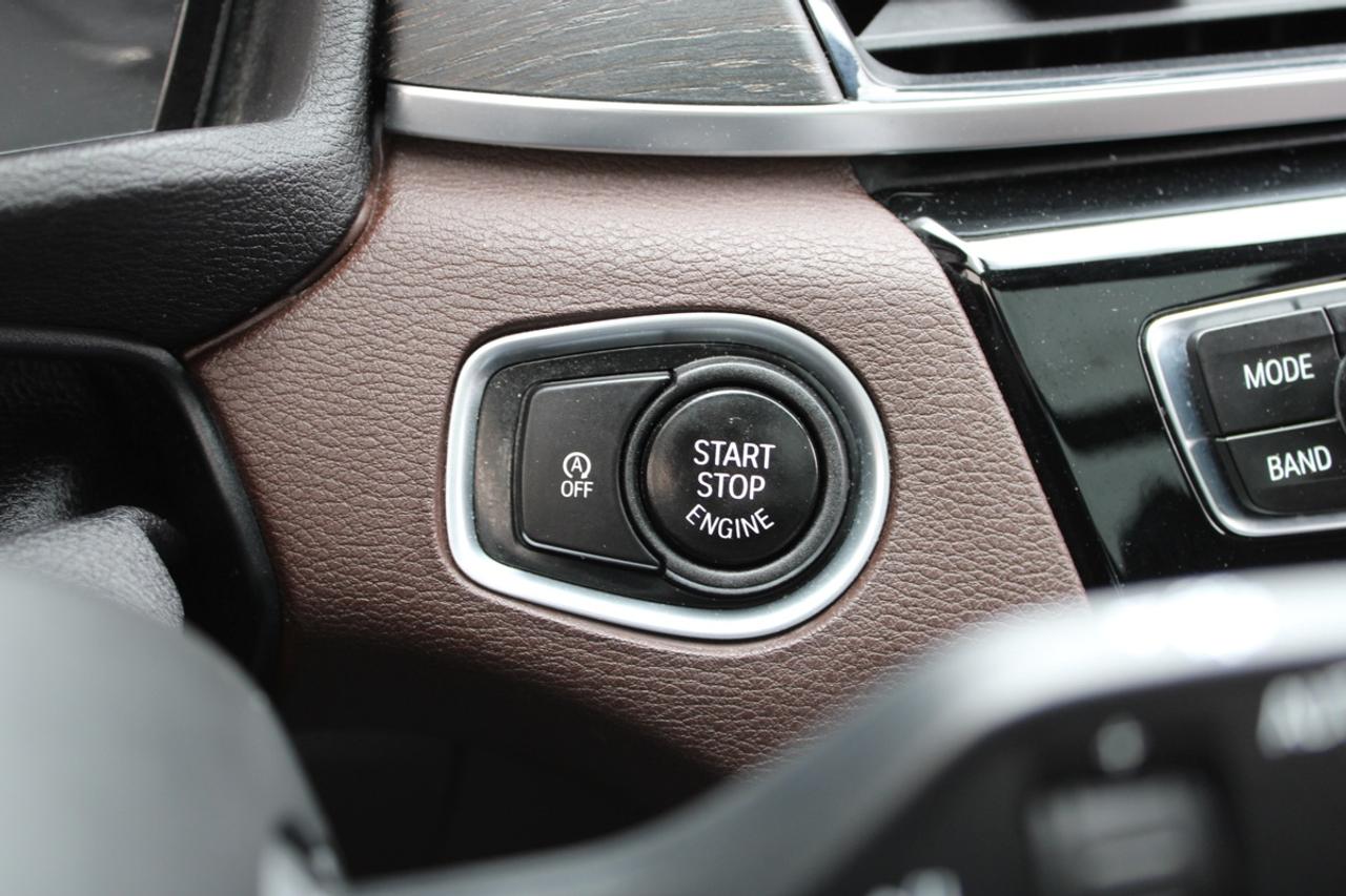2016 BMW X1 xDrive28i Photo