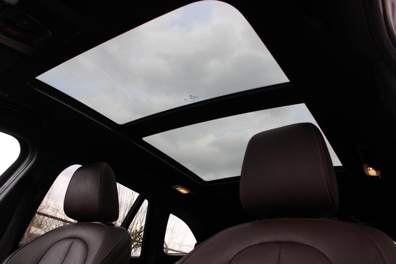2016 BMW X1 xDrive28i Photo