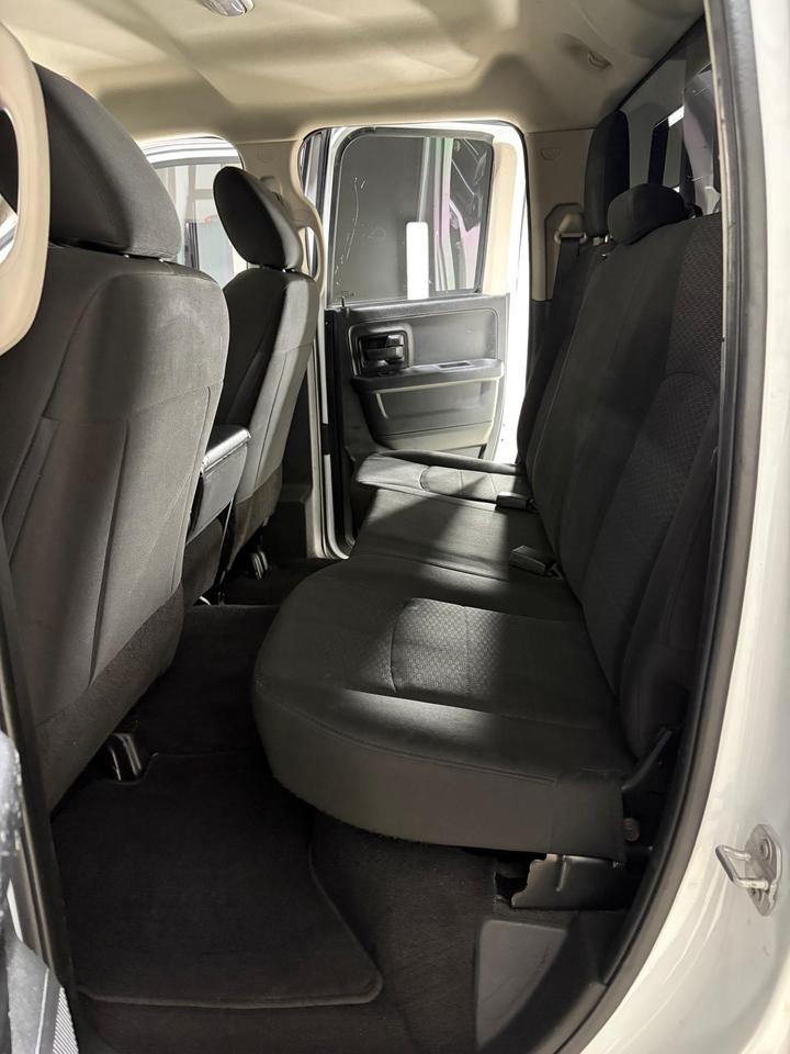 2020 RAM 1500 Classic EXPRESS Photo