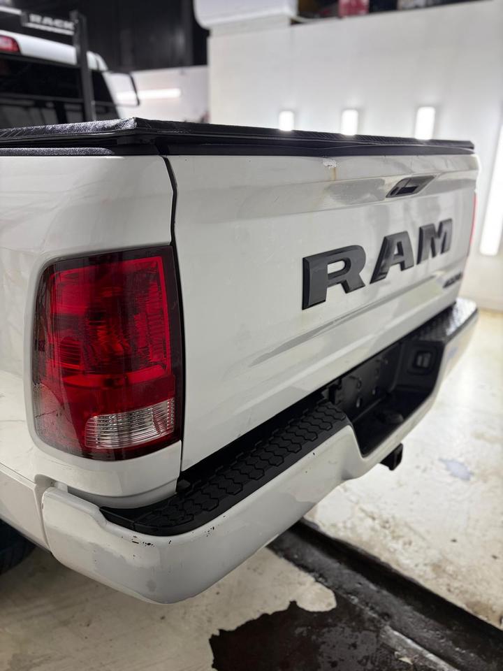 2020 RAM 1500 Classic EXPRESS Photo