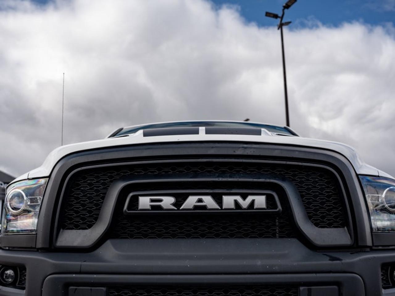 2021 RAM 1500 Classic WARLOCK Photo