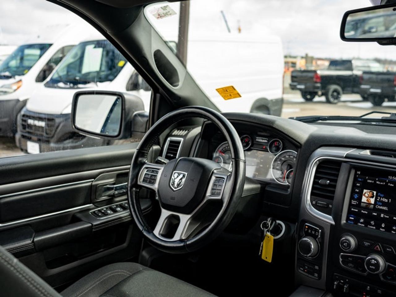 2021 RAM 1500 Classic WARLOCK Photo