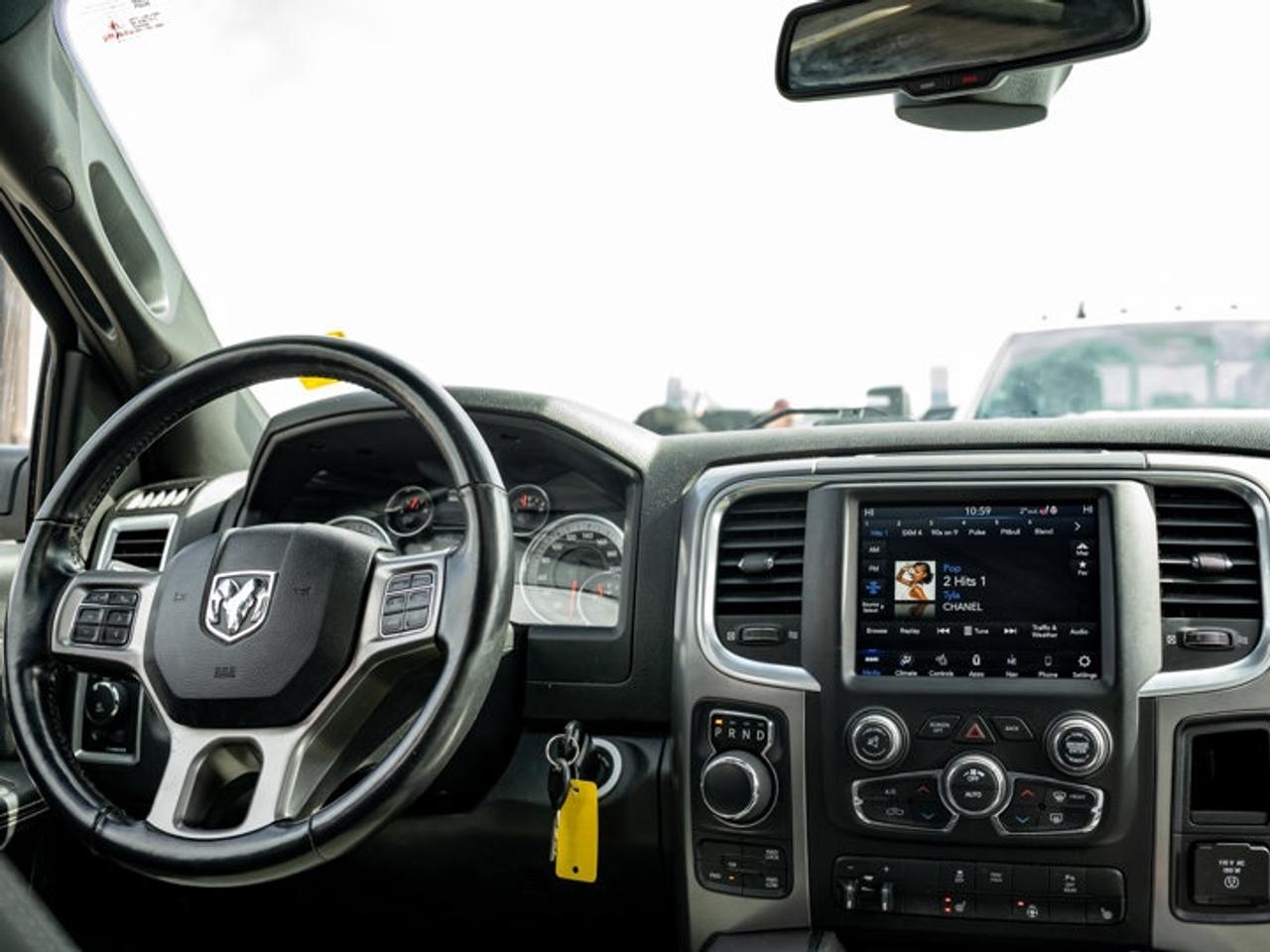 2021 RAM 1500 Classic WARLOCK Photo