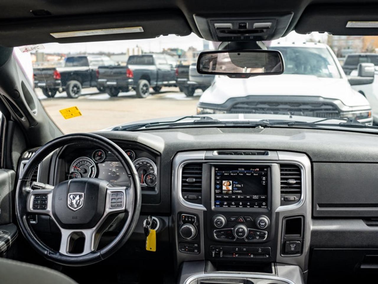 2021 RAM 1500 Classic WARLOCK Photo