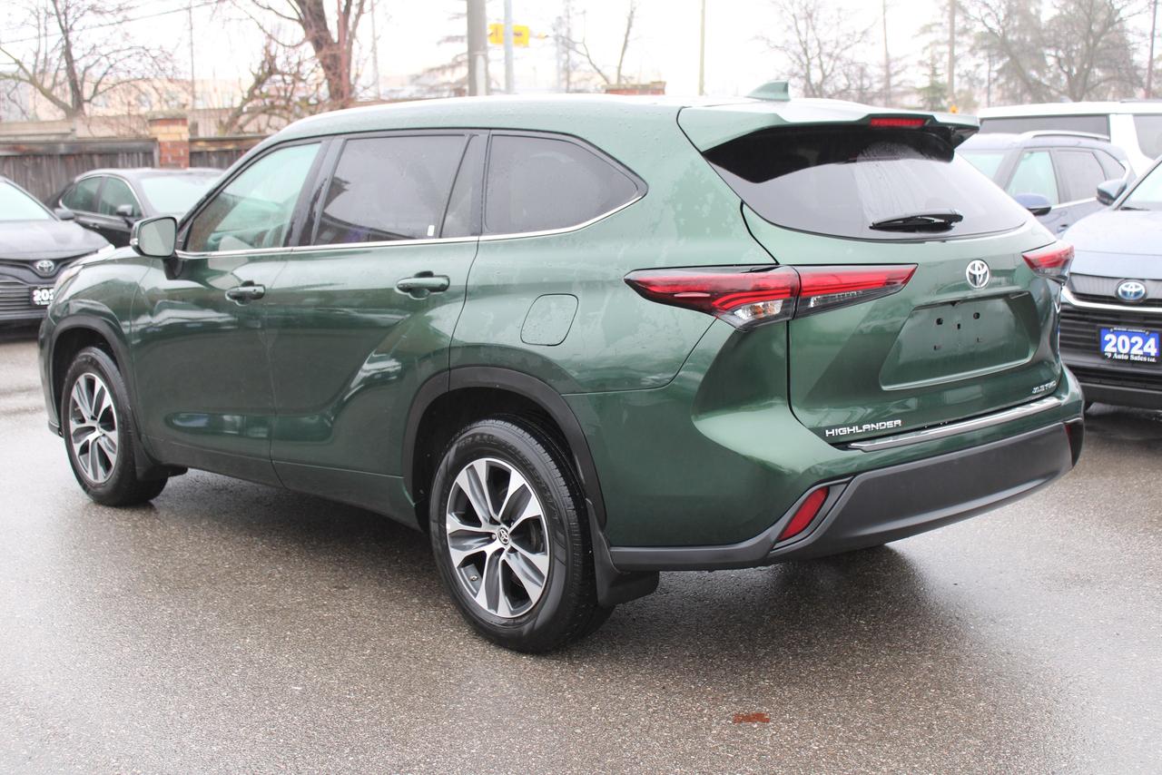 2024 Toyota Highlander XLE Photo