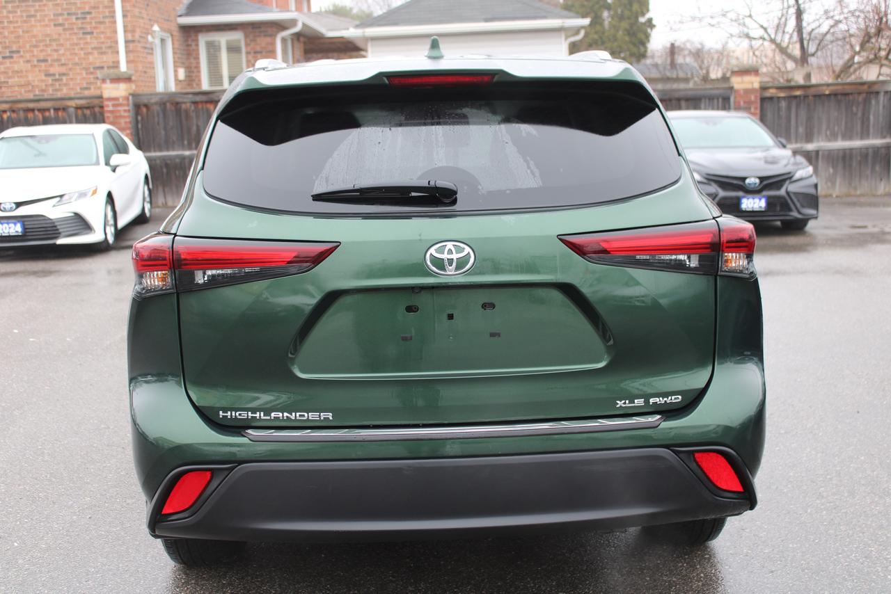 2024 Toyota Highlander XLE Photo