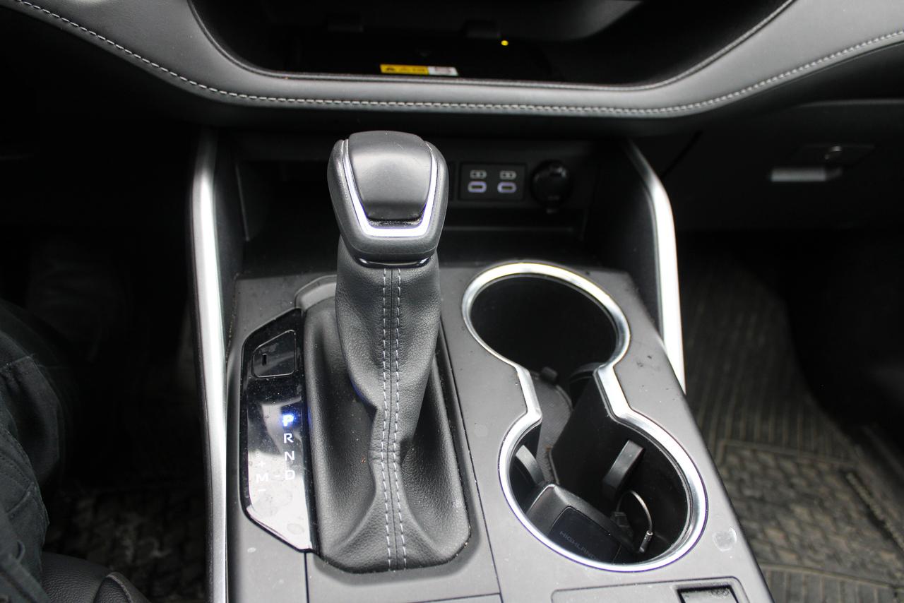 2024 Toyota Highlander XLE Photo