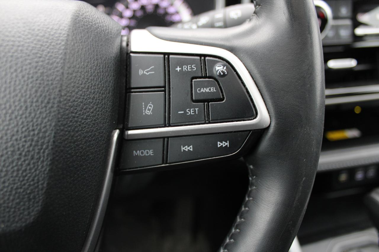 2024 Toyota Highlander XLE Photo