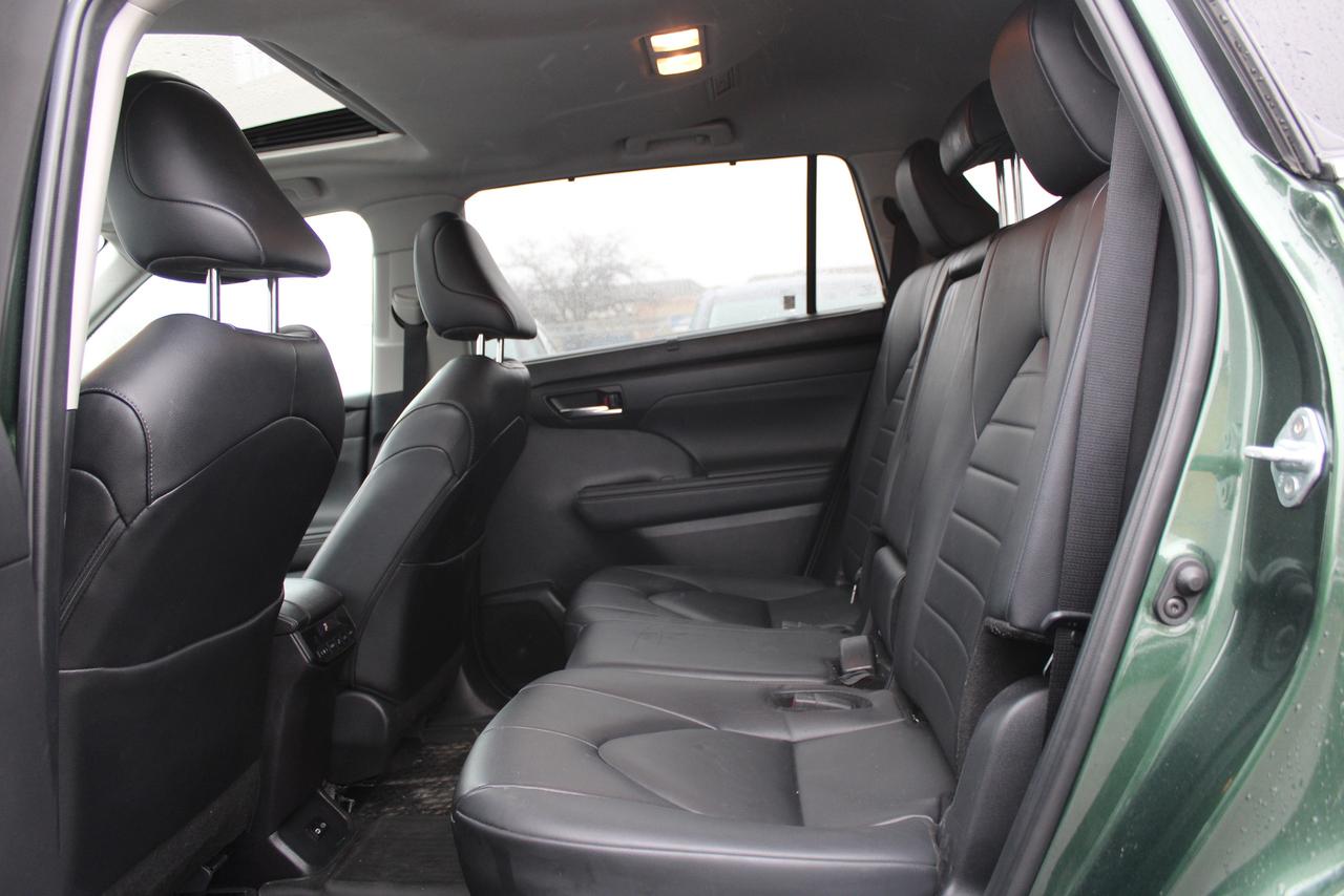 2024 Toyota Highlander XLE Photo