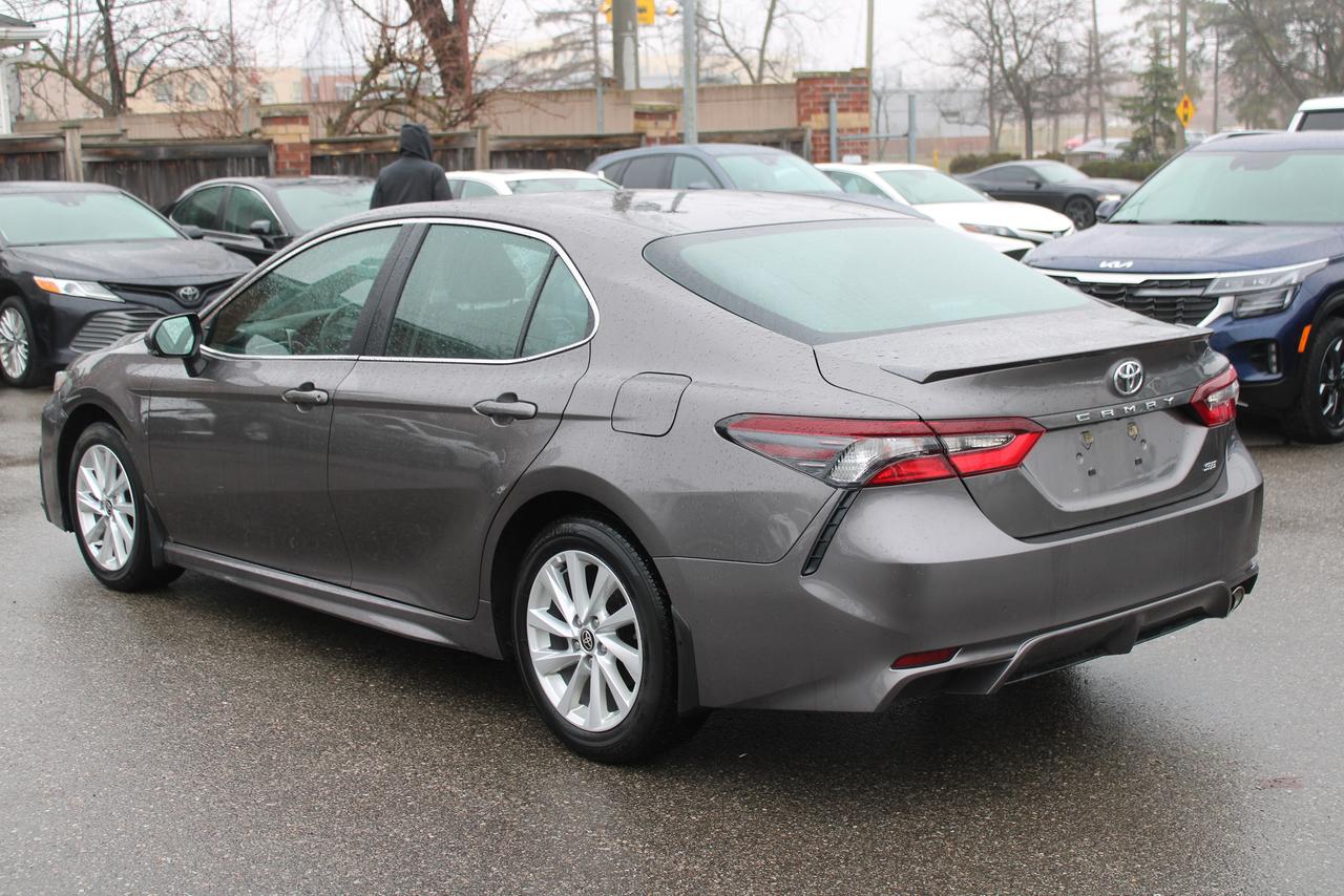 2024 Toyota Camry SE Auto Photo