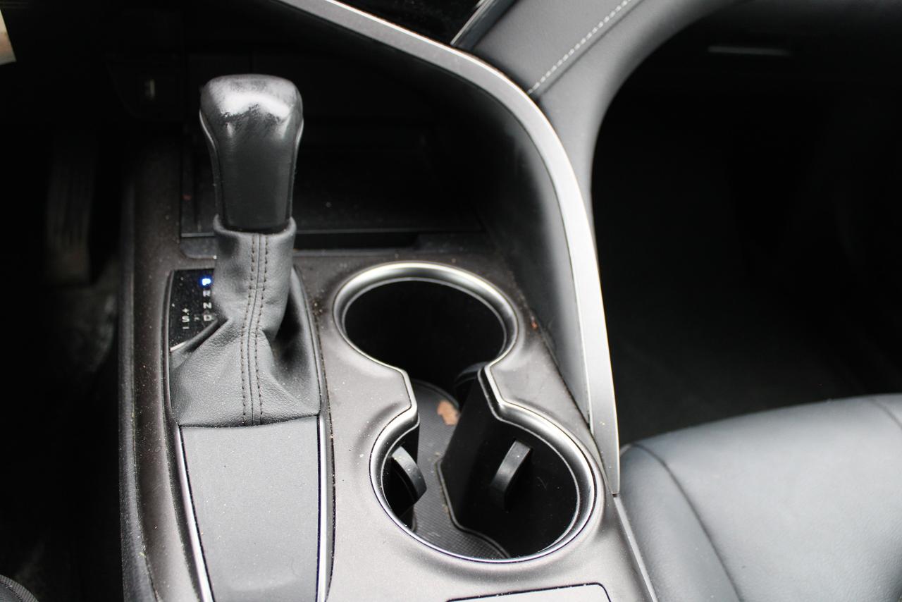 2024 Toyota Camry SE Auto Photo