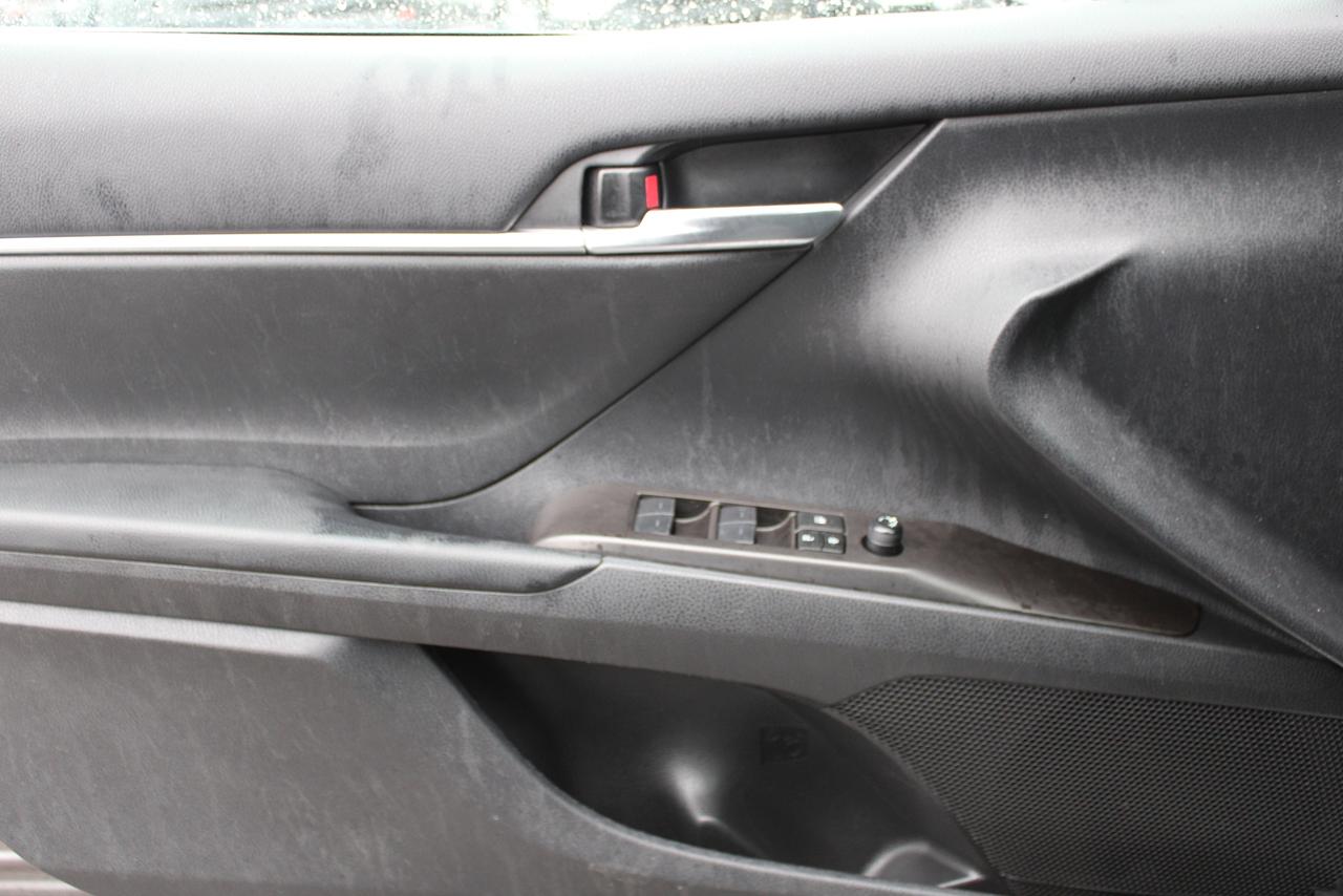 2024 Toyota Camry SE Auto Photo