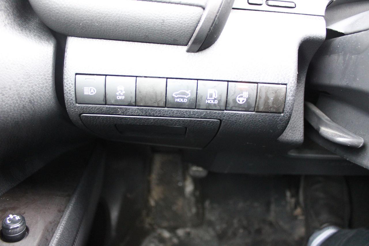 2024 Toyota Camry SE Auto Photo