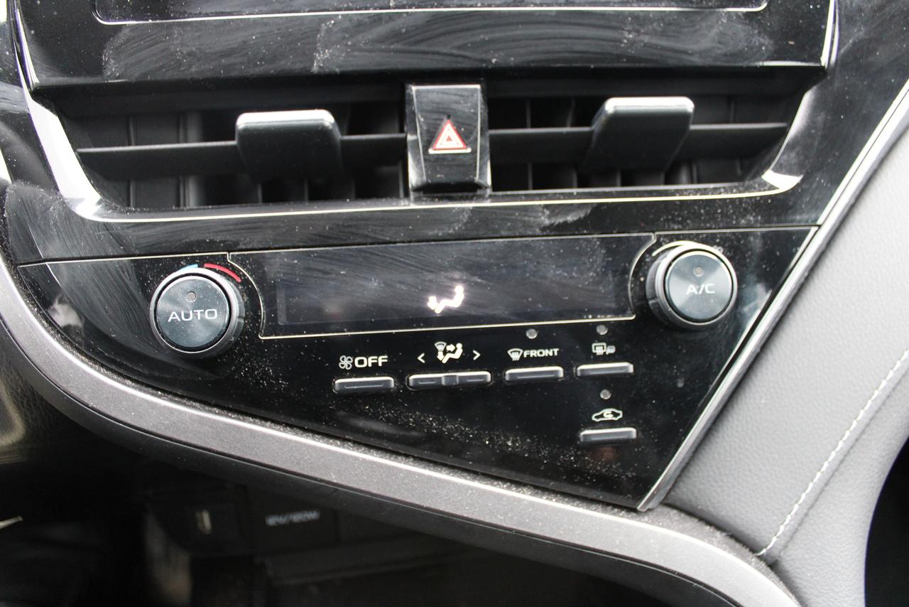 2024 Toyota Camry SE Auto Photo