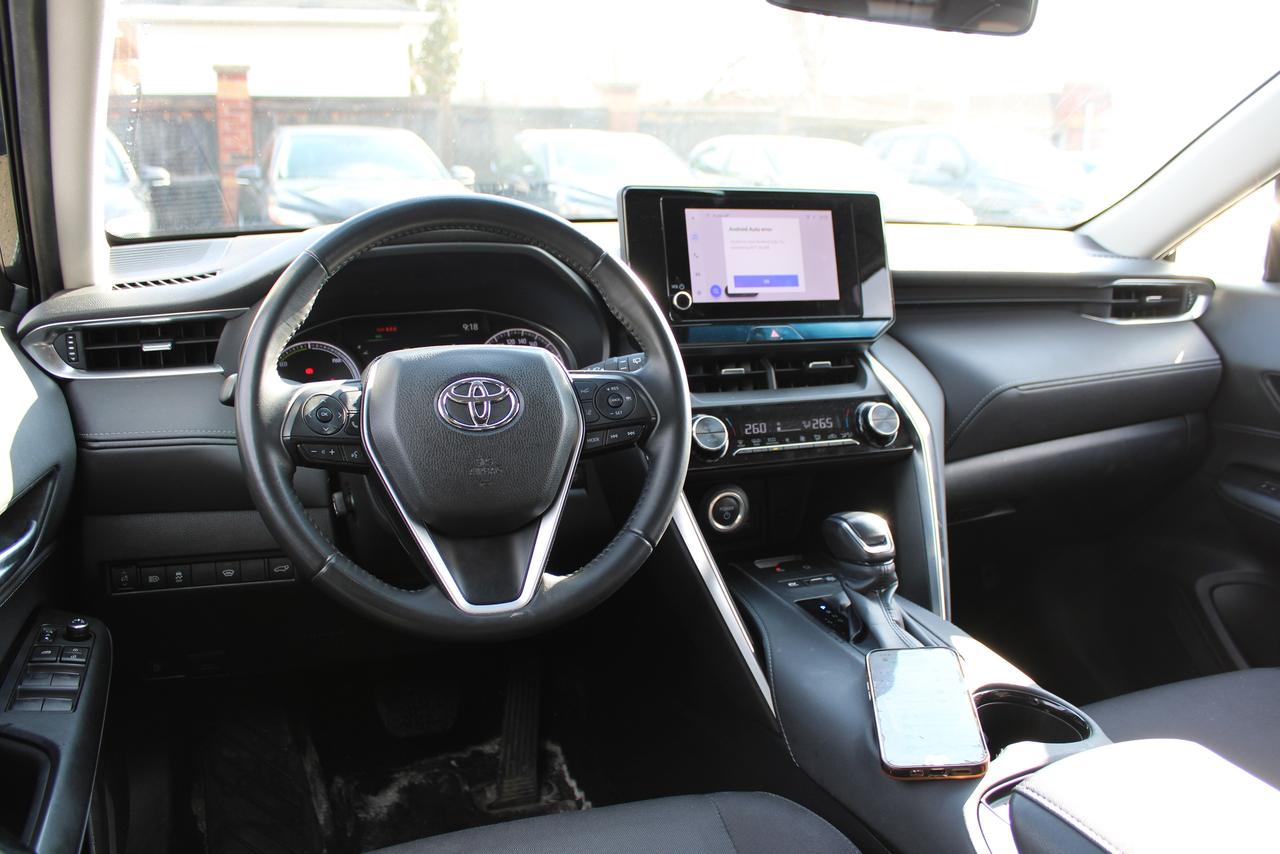 2024 Toyota Venza LE Photo