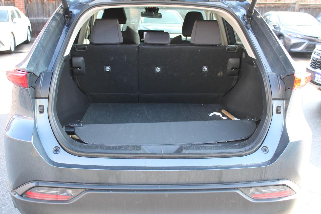 2024 Toyota Venza LE Photo