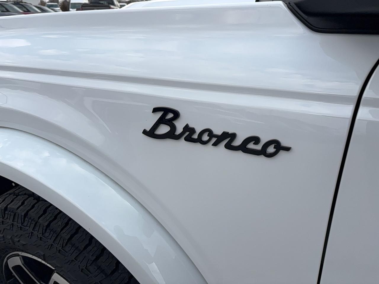 2024 Ford Bronco LOCAL TRADE! HIGH PACKAGE! HARD TOP! HEATED WHEEL! Photo