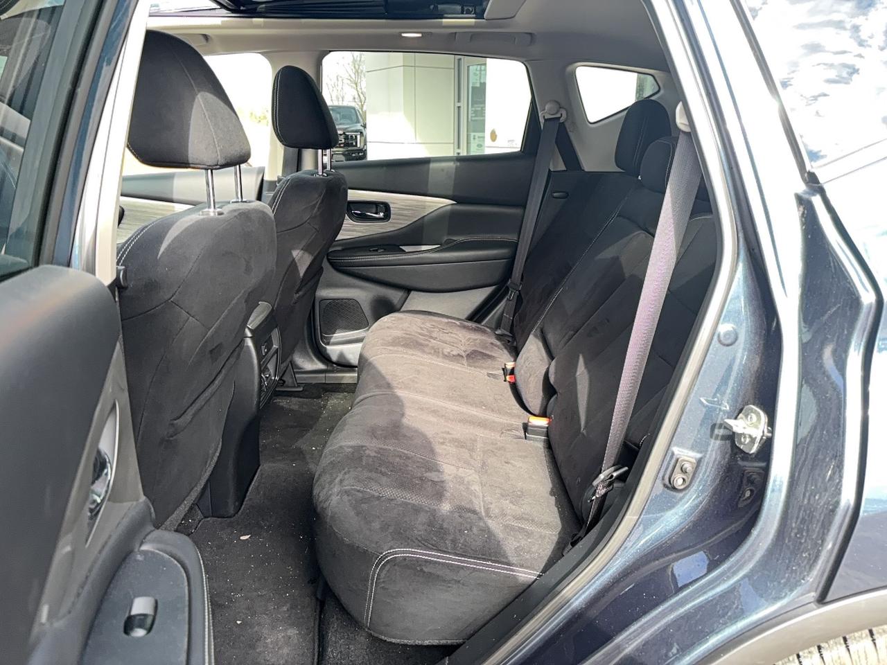 2018 Nissan Murano SV, AWD. MOONROOF, LARGE SCREEN AS TRADED! Photo