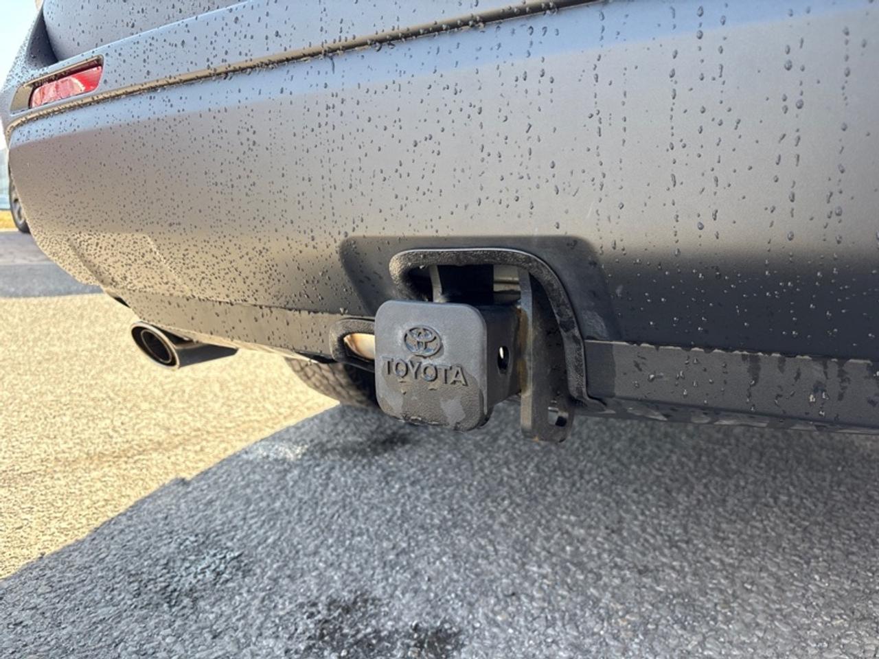 2025 Toyota RAV4 Hybrid XLE  - Sunroof -  Power Liftgate Photo