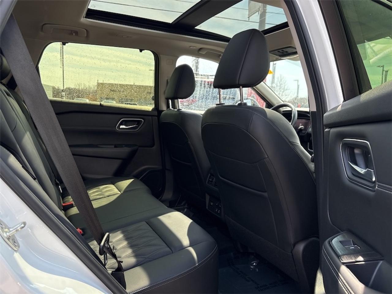 2024 Nissan Rogue Platinum  - HUD -  Leather Seats Photo