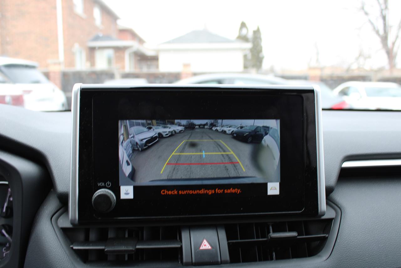 2025 Toyota RAV4 XLE AWD Photo