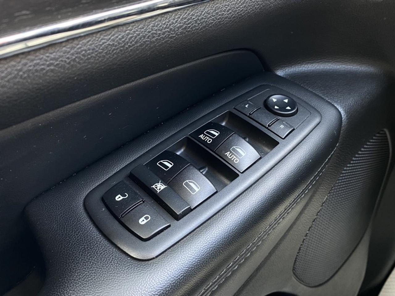 2018 Jeep Grand Cherokee Limited  - Leather Seats Photo