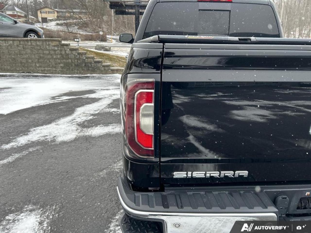 2016 GMC Sierra 1500 SLT  - Leather Seats -  Heated Seats Photo