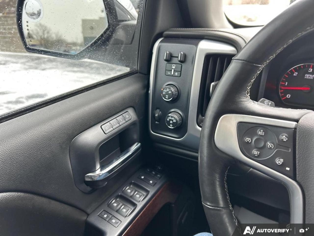 2016 GMC Sierra 1500 SLT  - Leather Seats -  Heated Seats Photo