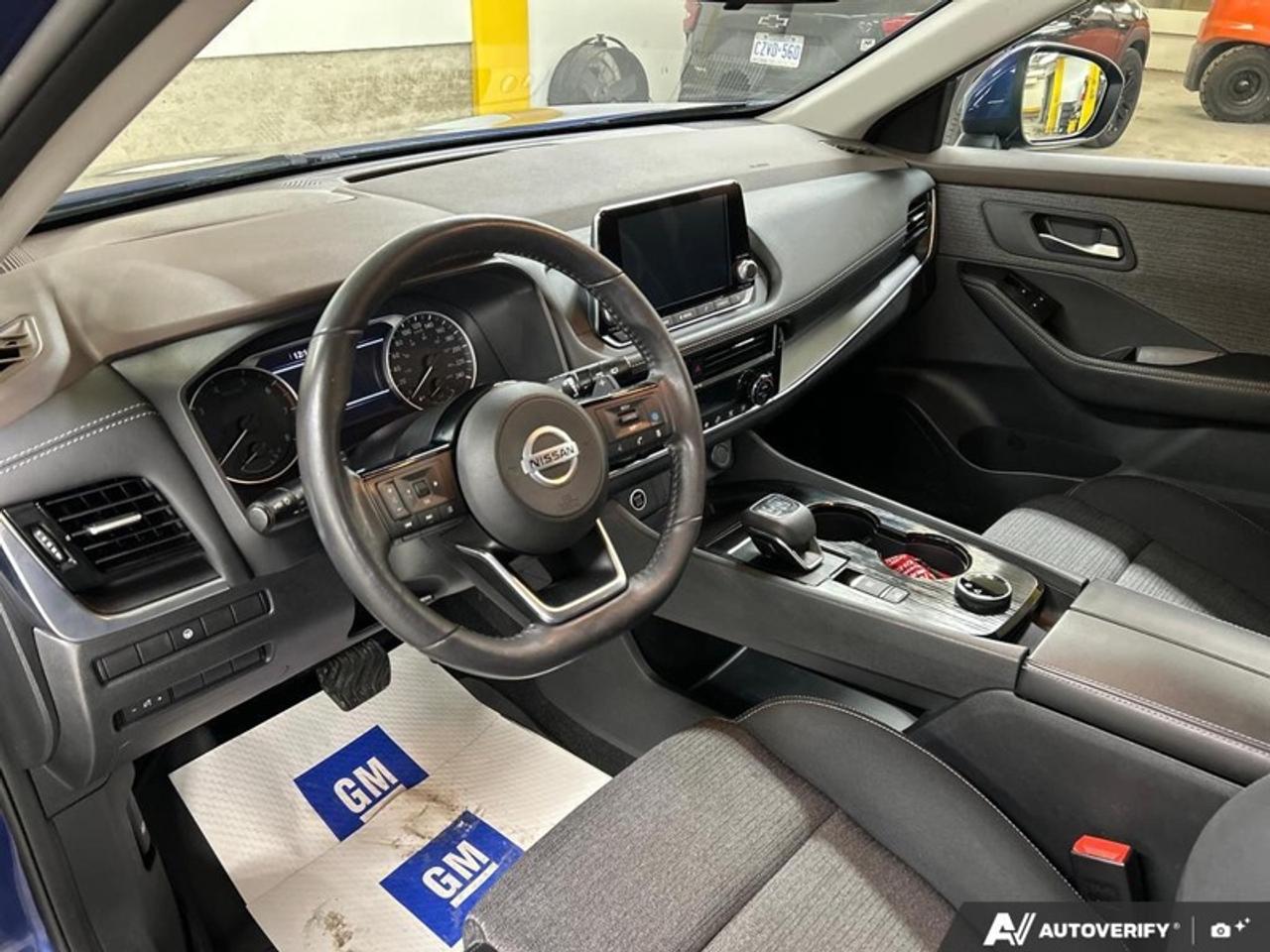 2021 Nissan Rogue SV  - Sunroof -  Heated Seats Photo