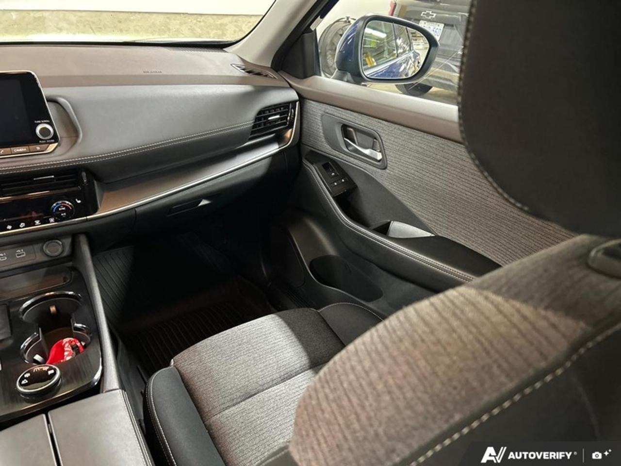2021 Nissan Rogue SV  - Sunroof -  Heated Seats Photo