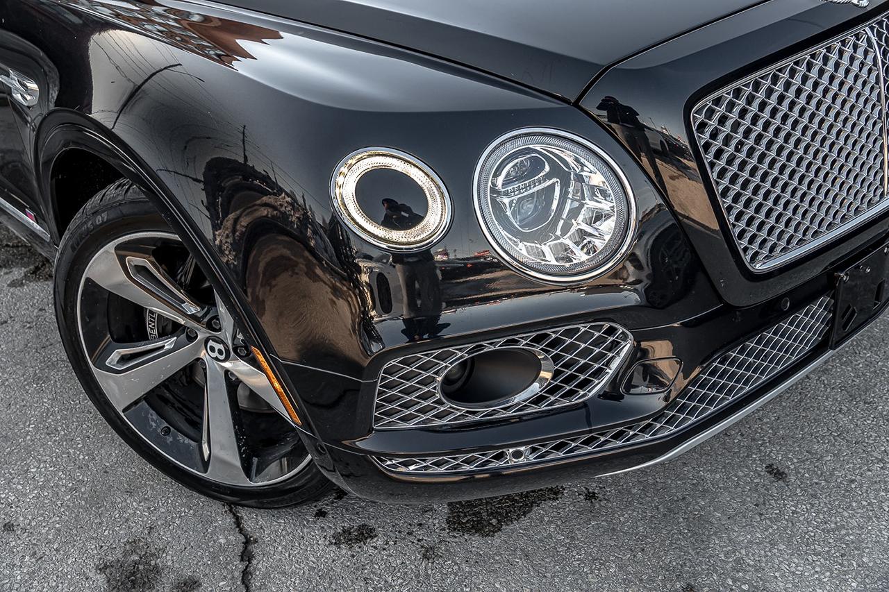 2017 Bentley Bentayga W12 AWD |FIRST EDITION|NIGHT VISION|MASSAGE|PANO Photo3