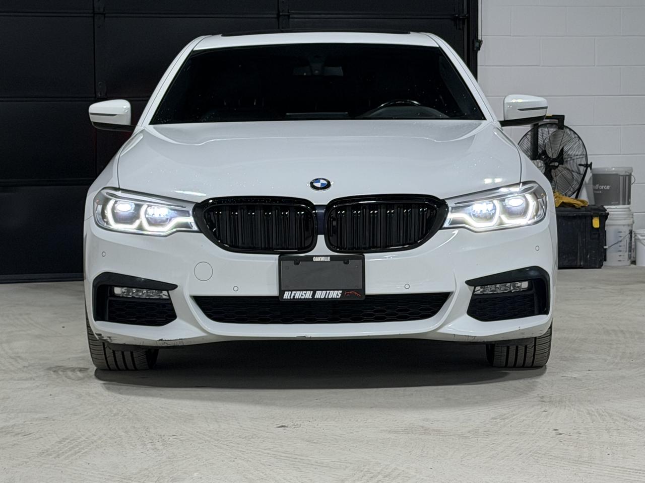 2017 BMW 5 Series 530i xDrive MSPORT|NOACCIDENT|LEATHER|SUNROOF Photo