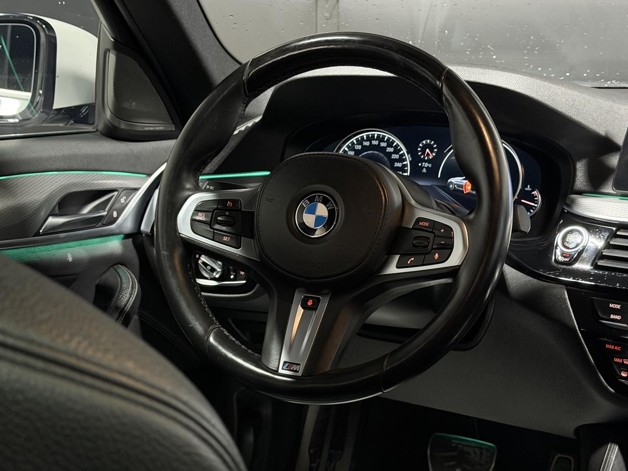 2017 BMW 5 Series 530i xDrive MSPORT|NOACCIDENT|LEATHER|SUNROOF Photo