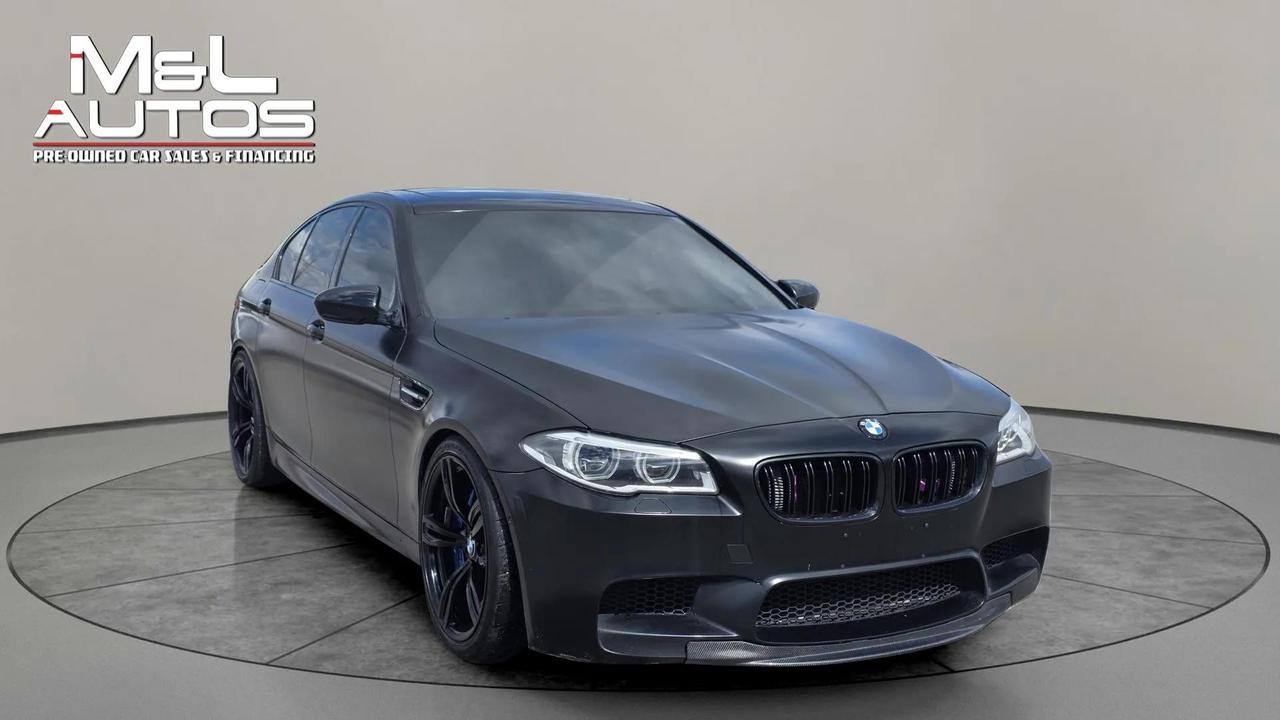 2014 BMW M5 4dr Sdn Photo2