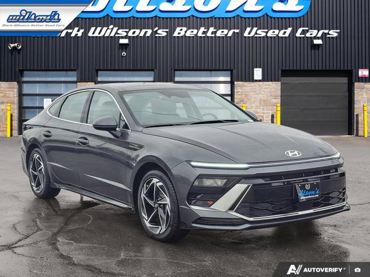 2025 Hyundai Sonata Preferred-Trend | Leather | Panoramic Sunroof | Heated + Cooled Seats | Wireless Carplay | and More! Photo